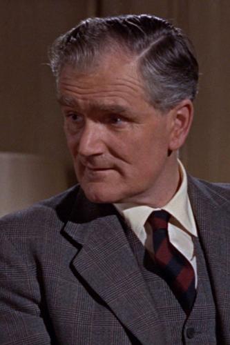 Desmond Llewelyn