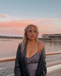Alyvia Alyn Lind 1105