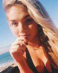Alyvia Alyn Lind 1259