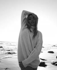 Alyvia Alyn Lind 1301
