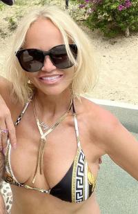 Kristin Chenoweth 1020
