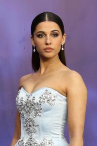 Naomi Scott 1092