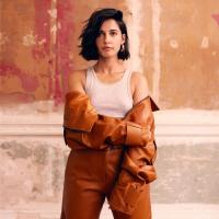 Naomi Scott 1132