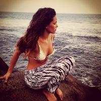 Adria Arjona 1108