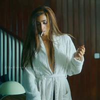 Alba Flores 1020