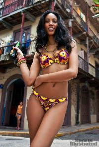 Ariel Meredith 1039
