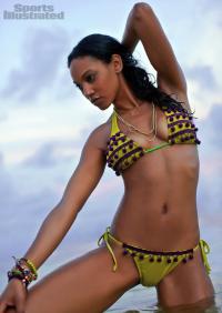 Ariel Meredith 1099