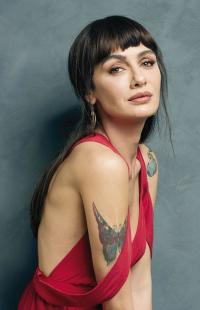 Birce Akalay 1040