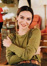 Birce Akalay 1044