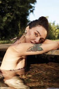 Birce Akalay 1092