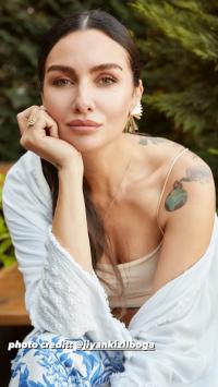 Birce Akalay 1108