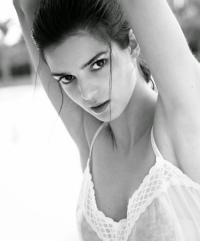 Clara Lago 1011
