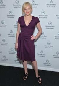 Elisabeth Moss 1240