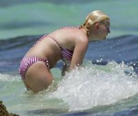 Elisha Cuthbert 1174