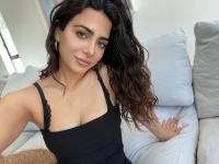 Emeraude Toubia 1077