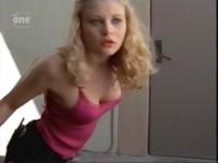 Emilie de Ravin 1090