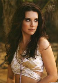 Evangeline Lilly 1642