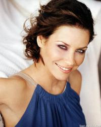 Evangeline Lilly 1678