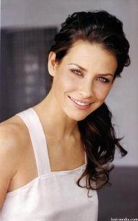 Evangeline Lilly 1696