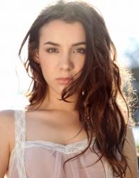 Hannah Marks