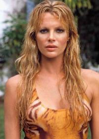 Kim Basinger 1056