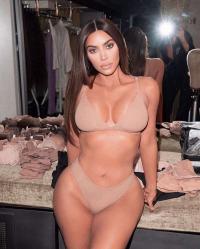 Kim Kardashian West 1198