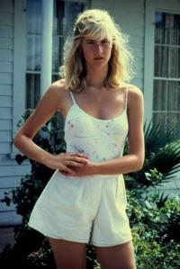 Laura Dern 1105