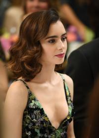 Lily Collins 1088
