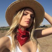 Lily Donaldson 1144