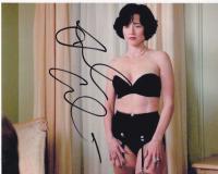 Linda Cardellini 1021