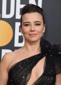 Linda Cardellini 1086