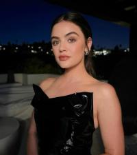 Lucy Hale 1090