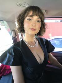 Milana Vayntrub 1014
