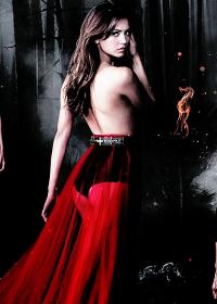 Nina Dobrev 1068