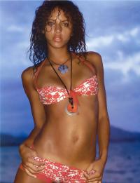 Noemie Lenoir 1001