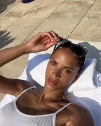 Noemie Lenoir 1091