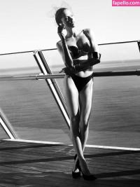 Noemie Lenoir 1291