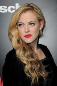 Riley Keough 1073