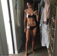Ruby Rose 1003