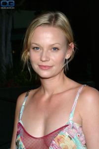 Samantha Mathis