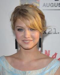 Sarah Jones 1042