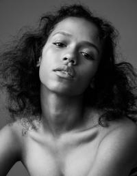 Taylor Russell 1052