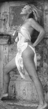 Ursula Andress 1002