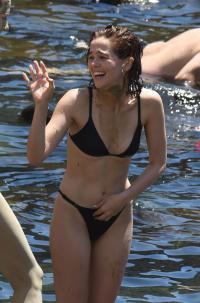 Zoey Deutch 1066