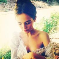 Zoey Deutch 1204